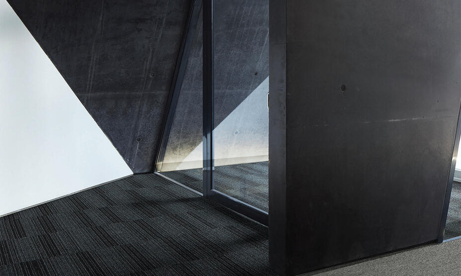 Dalles de moquette hall / 